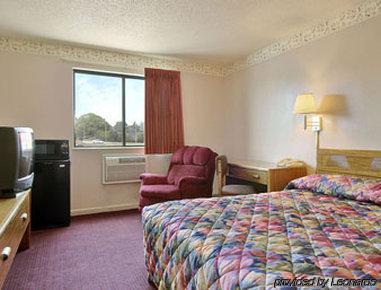 Knights Inn Albany Quarto foto